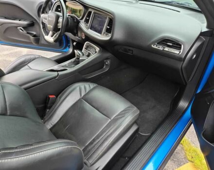 Додж Челенджер 2019 в Ужгороде на Automoto.ua Синий Додж Челенджер, объемом двигателя 6.2 л и пробегом 46 тыс. км за 5400 $, фото 8 на Automoto.ua