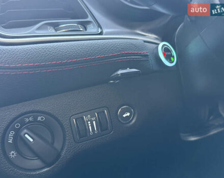 Синій Додж Challenger, об'ємом двигуна 3.6 л та пробігом 93 тис. км за 24500 $, фото 20 на Automoto.ua