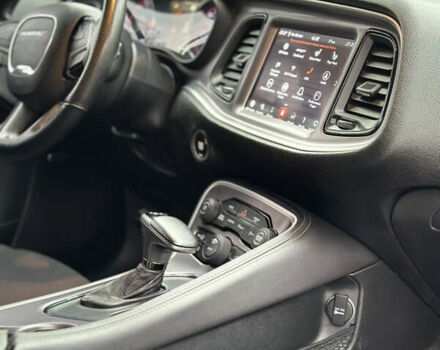 Синий Додж Челенджер, объемом двигателя 6.17 л и пробегом 82 тыс. км за 39999 $, фото 24 на Automoto.ua