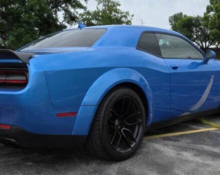 Додж Челенджер 2019 в Ужгороде на Automoto.ua Синий Додж Челенджер, объемом двигателя 6.2 л и пробегом 46 тыс. км за 5400 $, фото 5 на Automoto.ua
