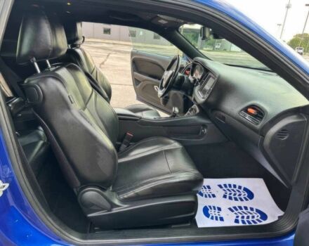 Синій Додж Challenger, об'ємом двигуна 3.6 л та пробігом 40 тис. км за 13000 $, фото 8 на Automoto.ua