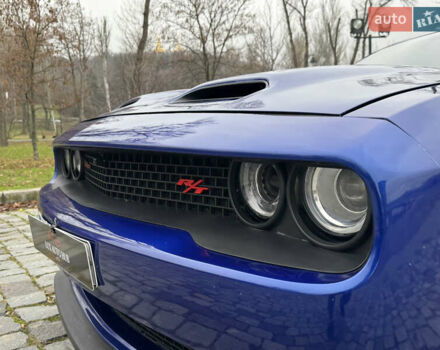 Синій Додж Challenger, об'ємом двигуна 5.65 л та пробігом 22 тис. км за 29999 $, фото 122 на Automoto.ua