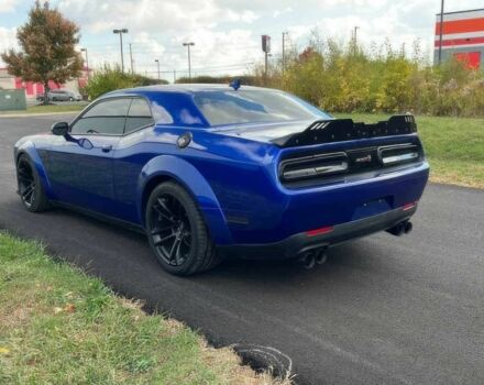 Синий Додж Челенджер, объемом двигателя 6.4 л и пробегом 46 тыс. км за 9900 $, фото 5 на Automoto.ua