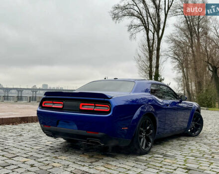 Синій Додж Challenger, об'ємом двигуна 5.65 л та пробігом 22 тис. км за 29999 $, фото 87 на Automoto.ua