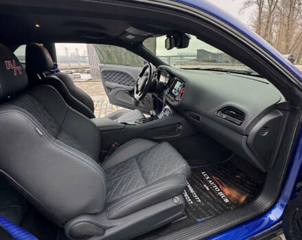 Синій Додж Challenger, об'ємом двигуна 5.65 л та пробігом 22 тис. км за 29999 $, фото 62 на Automoto.ua