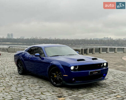 Синій Додж Challenger, об'ємом двигуна 5.65 л та пробігом 22 тис. км за 29999 $, фото 96 на Automoto.ua