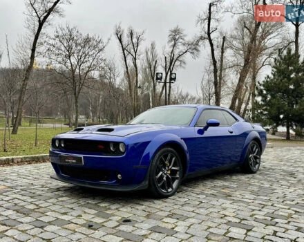 Синій Додж Challenger, об'ємом двигуна 5.65 л та пробігом 22 тис. км за 29999 $, фото 2 на Automoto.ua