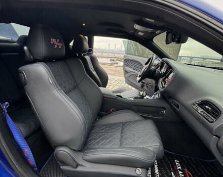 Синій Додж Challenger, об'ємом двигуна 5.65 л та пробігом 22 тис. км за 29999 $, фото 28 на Automoto.ua
