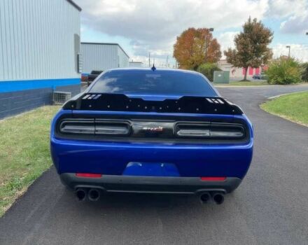 Синий Додж Челенджер, объемом двигателя 6.4 л и пробегом 46 тыс. км за 9900 $, фото 4 на Automoto.ua