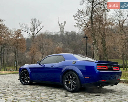 Синій Додж Challenger, об'ємом двигуна 5.65 л та пробігом 22 тис. км за 29999 $, фото 102 на Automoto.ua