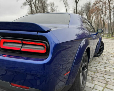 Синій Додж Challenger, об'ємом двигуна 5.65 л та пробігом 22 тис. км за 29999 $, фото 105 на Automoto.ua