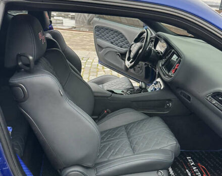 Синій Додж Challenger, об'ємом двигуна 5.65 л та пробігом 22 тис. км за 29999 $, фото 128 на Automoto.ua