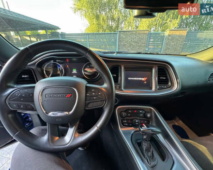 Додж Челенджер 2020 в Луцке на Automoto.ua Синий Додж Челенджер, объемом двигателя 3.6 л и пробегом 36 тыс. км за 20500 $, фото 8 на Automoto.ua