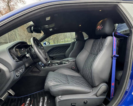Синій Додж Challenger, об'ємом двигуна 5.65 л та пробігом 22 тис. км за 29999 $, фото 13 на Automoto.ua