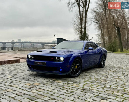 Синій Додж Challenger, об'ємом двигуна 5.65 л та пробігом 22 тис. км за 29999 $, фото 84 на Automoto.ua