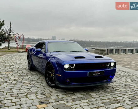 Синій Додж Challenger, об'ємом двигуна 5.65 л та пробігом 22 тис. км за 29999 $, фото 94 на Automoto.ua