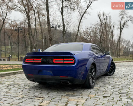 Синій Додж Challenger, об'ємом двигуна 5.65 л та пробігом 22 тис. км за 29999 $, фото 6 на Automoto.ua