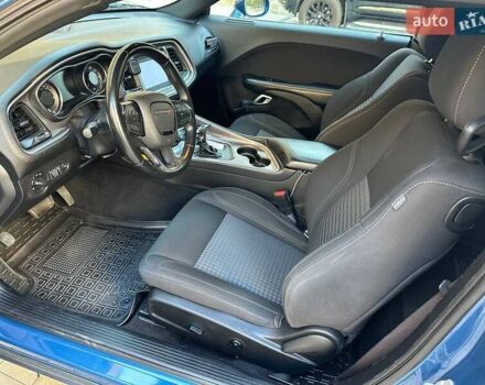 Синий Додж Челенджер, объемом двигателя 3.6 л и пробегом 128 тыс. км за 18500 $, фото 11 на Automoto.ua