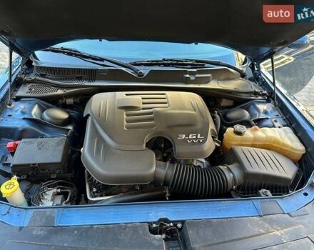 Синий Додж Челенджер, объемом двигателя 3.6 л и пробегом 128 тыс. км за 18500 $, фото 19 на Automoto.ua