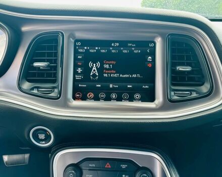 Синий Додж Челенджер, объемом двигателя 3.6 л и пробегом 28 тыс. км за 9800 $, фото 9 на Automoto.ua