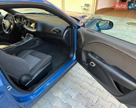 Синий Додж Челенджер, объемом двигателя 3.6 л и пробегом 128 тыс. км за 18500 $, фото 16 на Automoto.ua