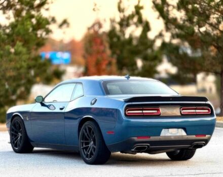 Синій Додж Challenger, об'ємом двигуна 6.4 л та пробігом 36 тис. км за 8500 $, фото 5 на Automoto.ua