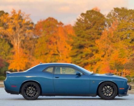 Синій Додж Challenger, об'ємом двигуна 6.4 л та пробігом 36 тис. км за 8500 $, фото 3 на Automoto.ua