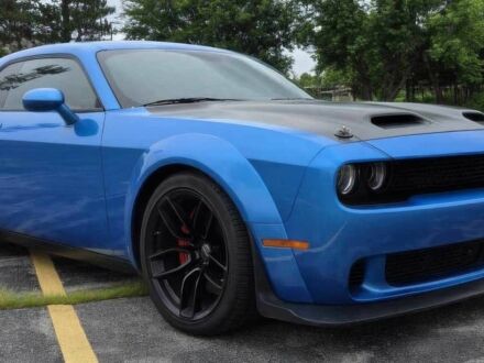 Синий Додж Челенджер, объемом двигателя 6.2 л и пробегом 46 тыс. км за 5400 $, фото 1 на Automoto.ua