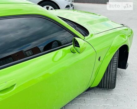 Зеленый Додж Челенджер, объемом двигателя 5.7 л и пробегом 59 тыс. км за 42700 $, фото 174 на Automoto.ua