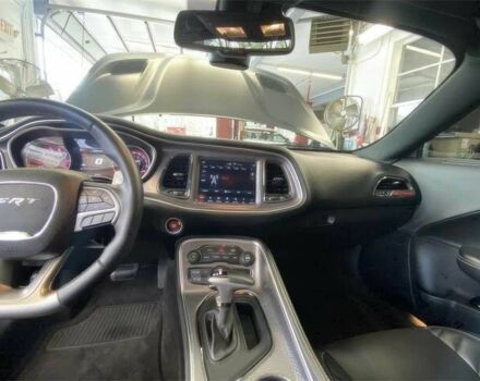 Додж Челенджер 2018 в Львове на Automoto.ua Зеленый Додж Челенджер, объемом двигателя 6.2 л и пробегом 33 тыс. км за 17000 $, фото 9 на Automoto.ua