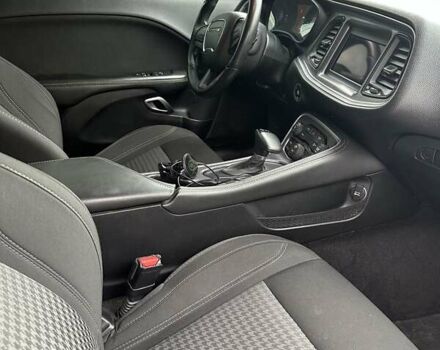 Зеленый Додж Челенджер, объемом двигателя 3.6 л и пробегом 105 тыс. км за 26000 $, фото 1 на Automoto.ua