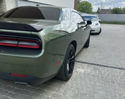 Зеленый Додж Челенджер, объемом двигателя 3.6 л и пробегом 105 тыс. км за 26000 $, фото 6 на Automoto.ua