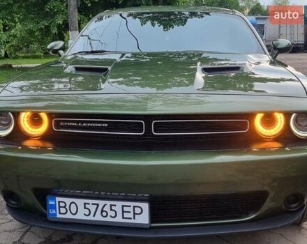 Зеленый Додж Челенджер, объемом двигателя 3.61 л и пробегом 27 тыс. км за 29950 $, фото 1 на Automoto.ua