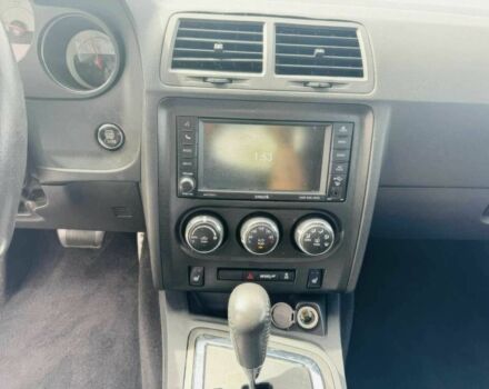 Оранжевый Додж Челенджер, объемом двигателя 5.7 л и пробегом 88 тыс. км за 4100 $, фото 10 на Automoto.ua