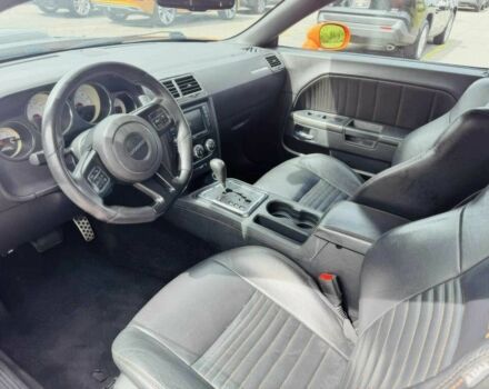 Оранжевый Додж Челенджер, объемом двигателя 5.7 л и пробегом 88 тыс. км за 4100 $, фото 6 на Automoto.ua