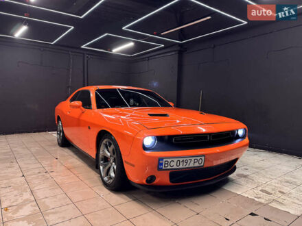 Додж Челенджер 2016 в Киеве на Automoto.ua Оранжевый Додж Челенджер, объемом двигателя 5.65 л и пробегом 79 тыс. км за 26000 $, фото 1 на Automoto.ua