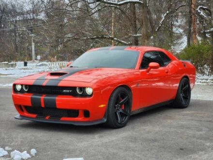 Помаранчевий Додж Challenger, об'ємом двигуна 6.2 л та пробігом 67 тис. км за 5000 $, фото 1 на Automoto.ua