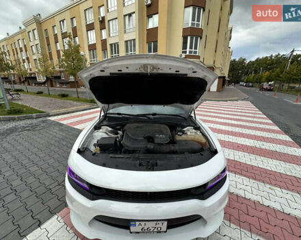 Білий Додж Charger, об'ємом двигуна 3.6 л та пробігом 185 тис. км за 17600 $, фото 37 на Automoto.ua