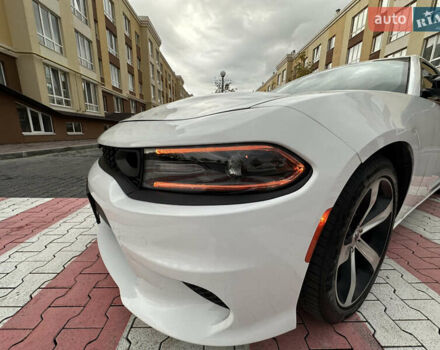 Білий Додж Charger, об'ємом двигуна 3.6 л та пробігом 185 тис. км за 17600 $, фото 42 на Automoto.ua