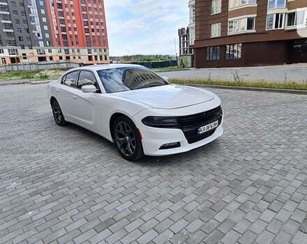 Білий Додж Charger, об'ємом двигуна 3.6 л та пробігом 183 тис. км за 15000 $, фото 6 на Automoto.ua