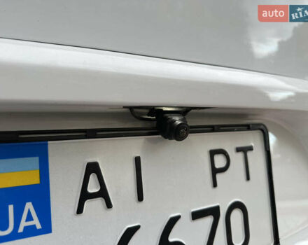 Білий Додж Charger, об'ємом двигуна 3.6 л та пробігом 185 тис. км за 17600 $, фото 22 на Automoto.ua