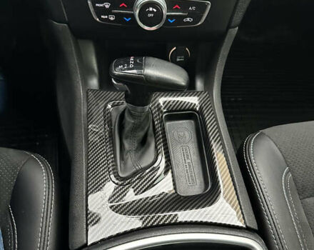 Белый Додж Чарджер, объемом двигателя 3.6 л и пробегом 185 тыс. км за 17400 $, фото 44 на Automoto.ua