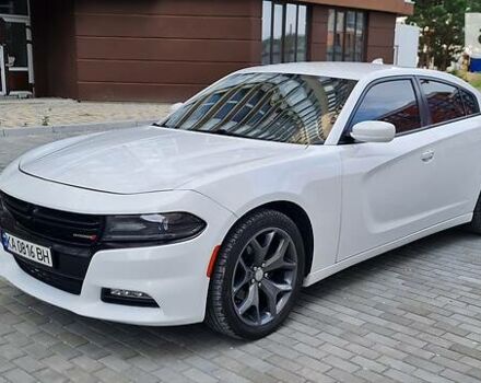 Білий Додж Charger, об'ємом двигуна 3.6 л та пробігом 183 тис. км за 15000 $, фото 9 на Automoto.ua