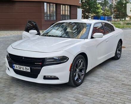 Білий Додж Charger, об'ємом двигуна 3.6 л та пробігом 183 тис. км за 15000 $, фото 26 на Automoto.ua