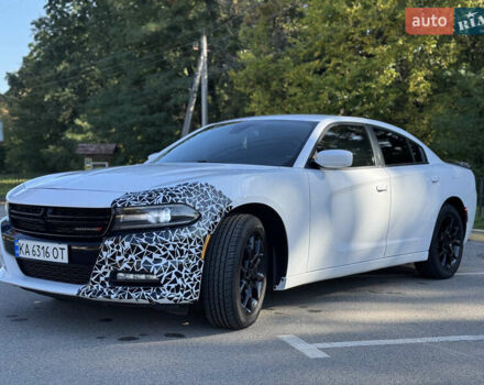 Білий Додж Charger, об'ємом двигуна 3.6 л та пробігом 126 тис. км за 20400 $, фото 7 на Automoto.ua