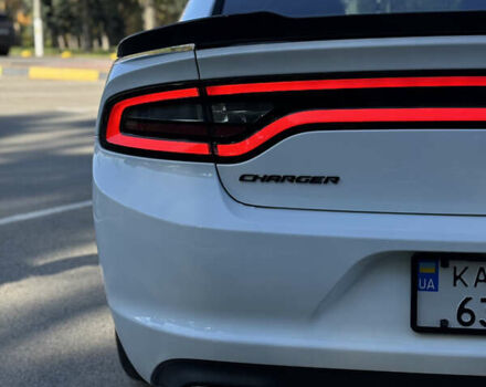 Білий Додж Charger, об'ємом двигуна 3.6 л та пробігом 126 тис. км за 20400 $, фото 53 на Automoto.ua