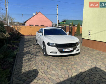 Білий Додж Charger, об'ємом двигуна 3.61 л та пробігом 78 тис. км за 19500 $, фото 1 на Automoto.ua