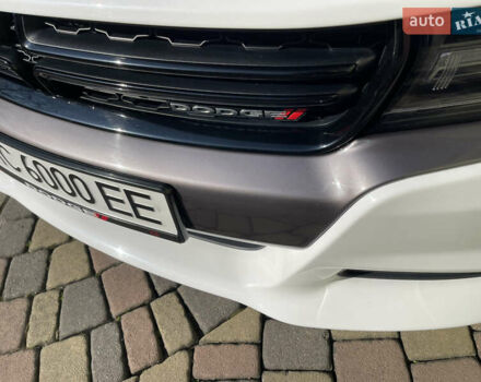 Білий Додж Charger, об'ємом двигуна 3.61 л та пробігом 78 тис. км за 19500 $, фото 28 на Automoto.ua