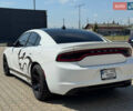 Белый Додж Чарджер, объемом двигателя 5.7 л и пробегом 274 тыс. км за 24999 $, фото 2 на Automoto.ua