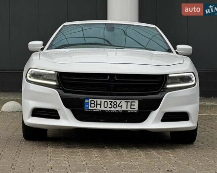 Додж Чарджер 2016 в Киеве на Automoto.ua Белый Додж Чарджер, объемом двигателя 5.7 л и пробегом 215 тыс. км за 19500 $, фото 2 на Automoto.ua